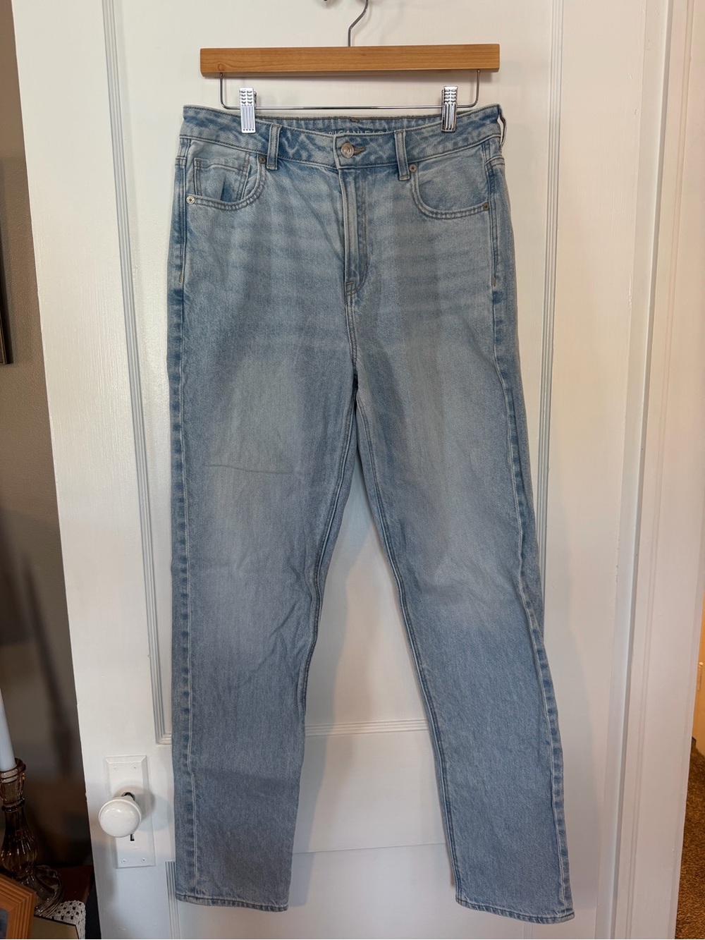 AE Mom Jeans